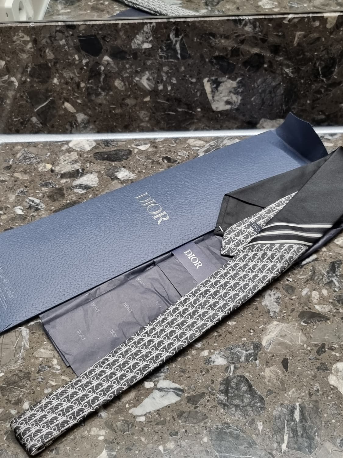 디올 오블리크 넥타이 상품이미지1