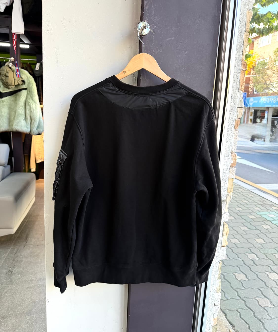 L/ 듀베티카 22FW 맨투맨 상품이미지6