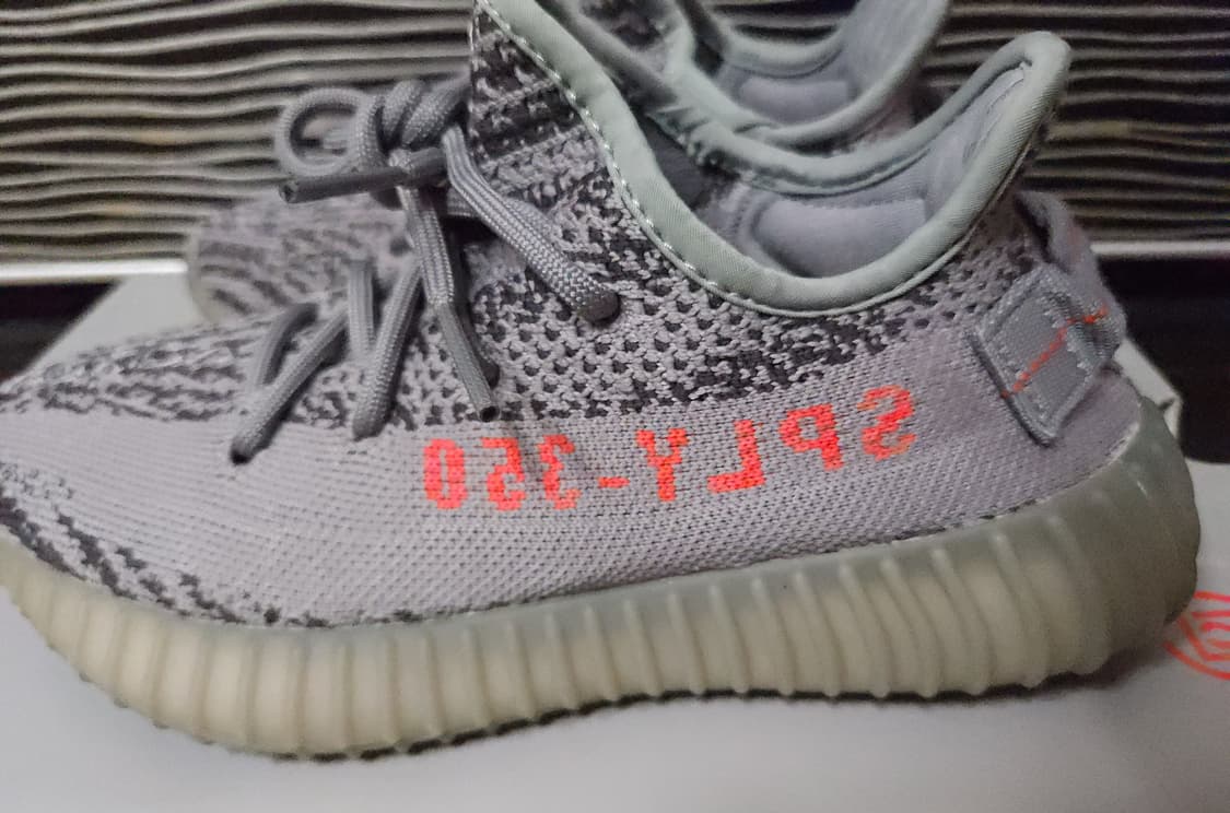adidas 아디다스 이지 부스트 350 V2 벨루가 2.0 상품이미지4