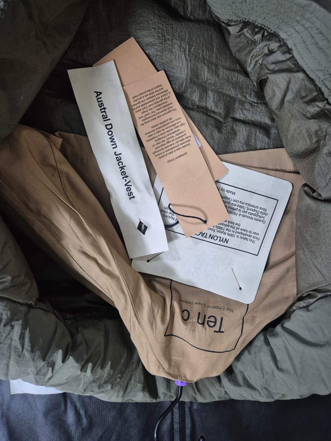 텐씨 오스트랄 다운 베스트 자켓 올리브 52사이즈 상품이미지2