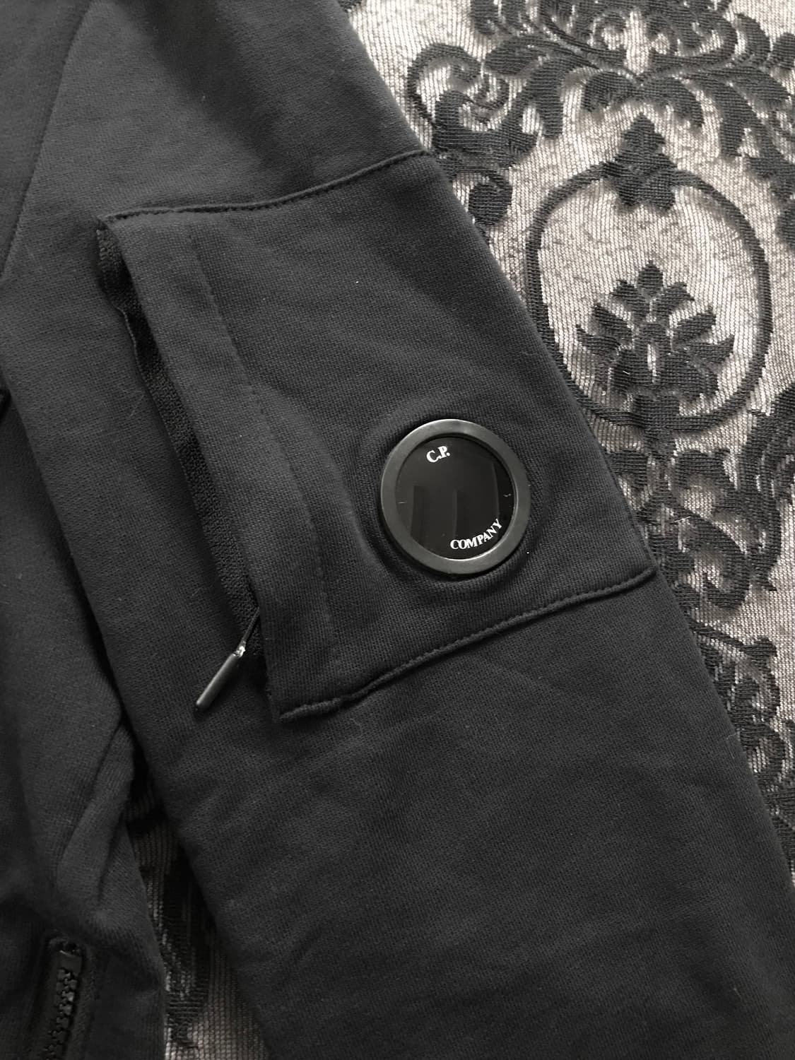 C.p.company 아카이브 고글 렌즈와펜 반집업 후드티 상품이미지3