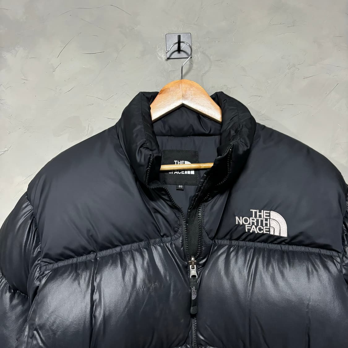 노스페이스 눕시 700 구스다운 패딩 검정 상품이미지2