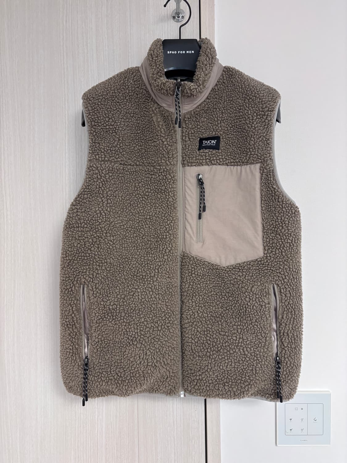 L 타이온 TAION 리버서블 오리털 후리스 패딩 조끼 상품이미지1