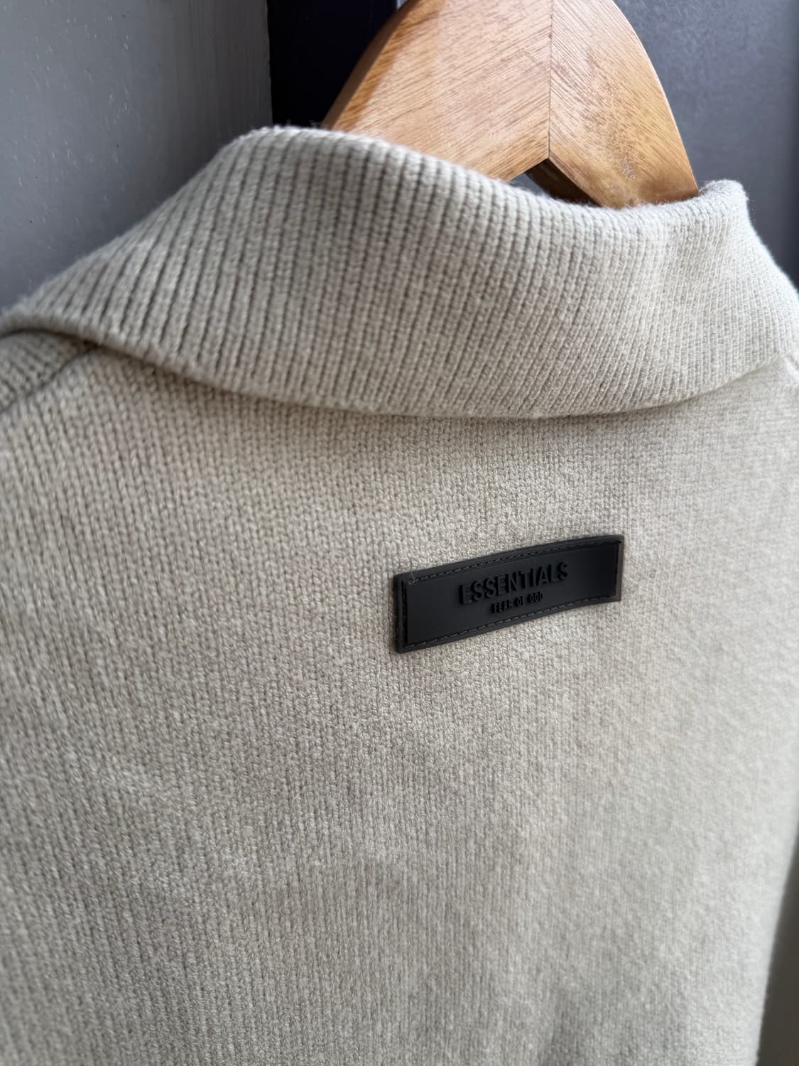 S/ 피어오브갓 에센셜 1977 카라 니트 상품이미지8