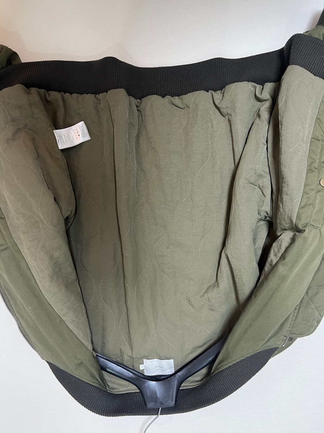 아워셀브스 ma-1 올리브 자켓  상품이미지5