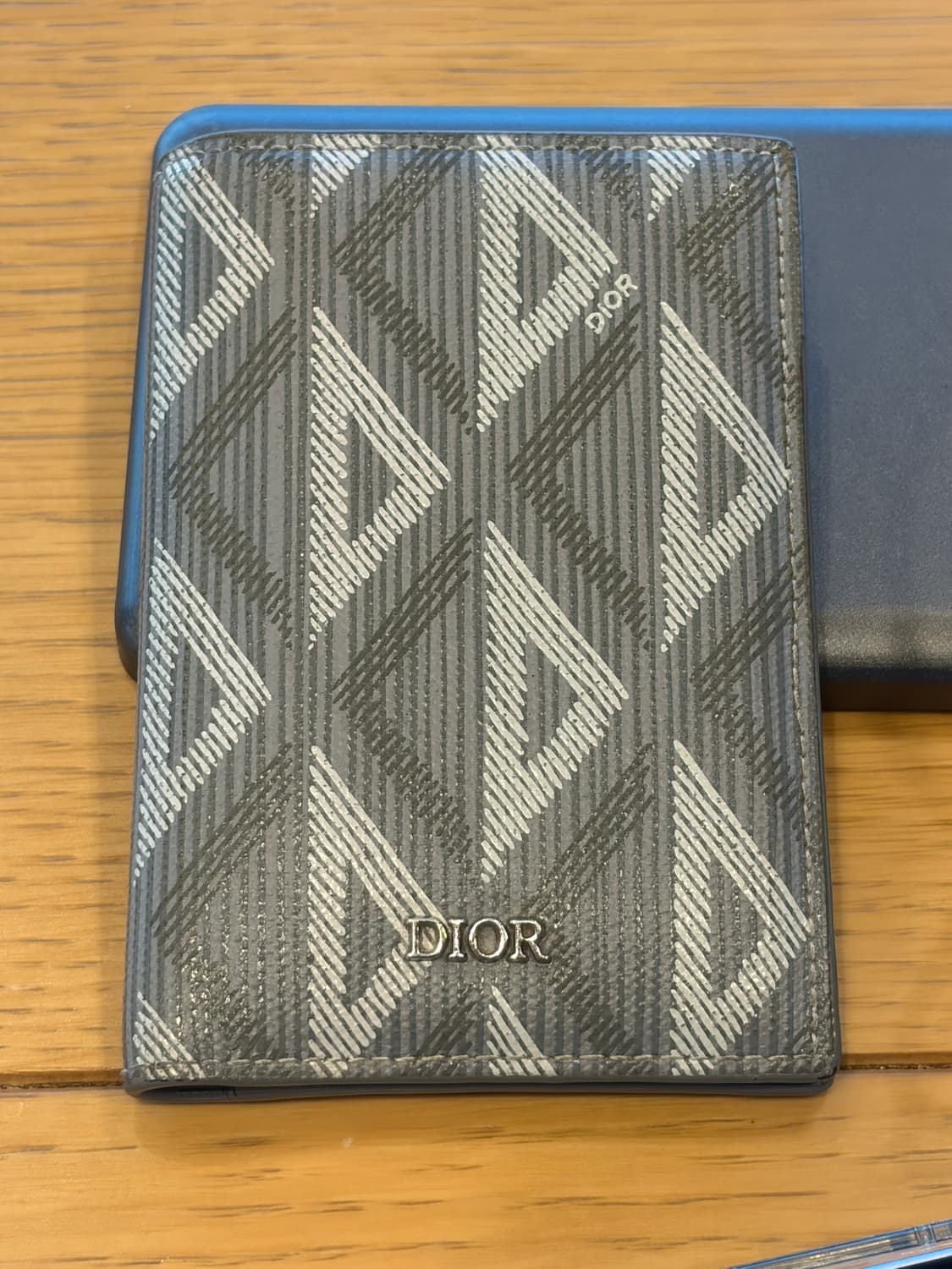 디올 CD 다이아몬드 카드지갑 바이폴드 상품이미지1