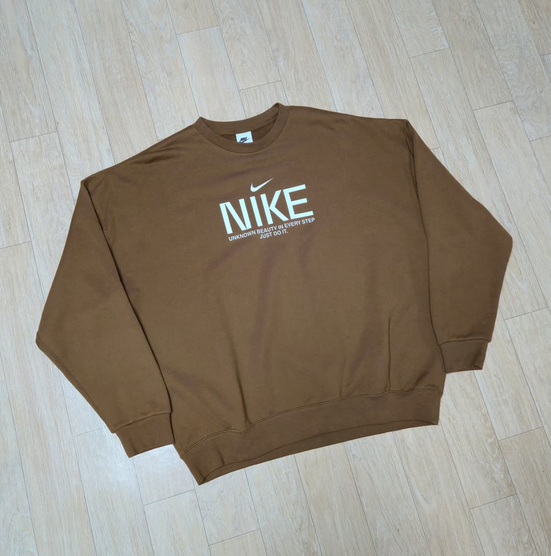 105)나이키 오버사이즈핏 브라운 맨투맨 상품이미지2