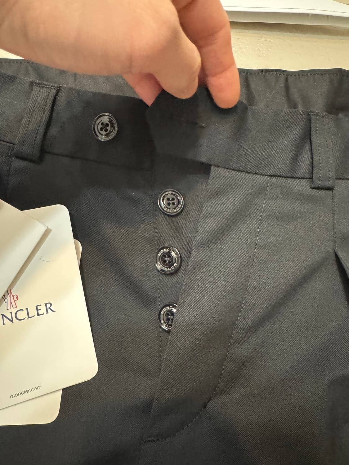 정품 몽클레어 로고 와펜 정장 바지 슬랙스 상품이미지3
