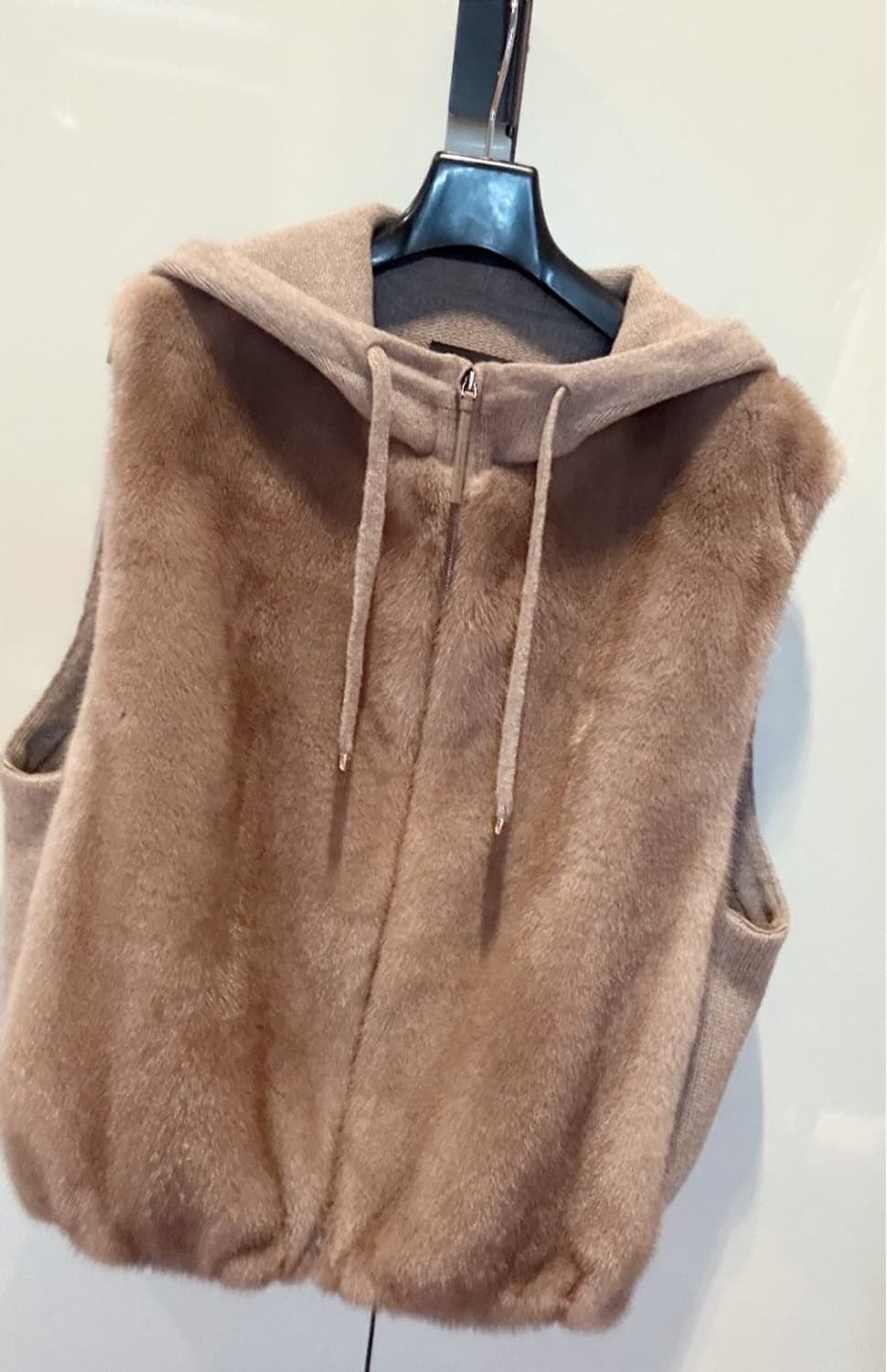 (새상품)더캐시미어 후드밍크조끼(82) 상품이미지7