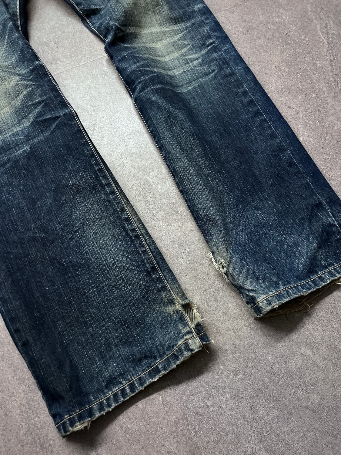 리바이스 501 하드 페이딩 스트레이트 데님 상품이미지5