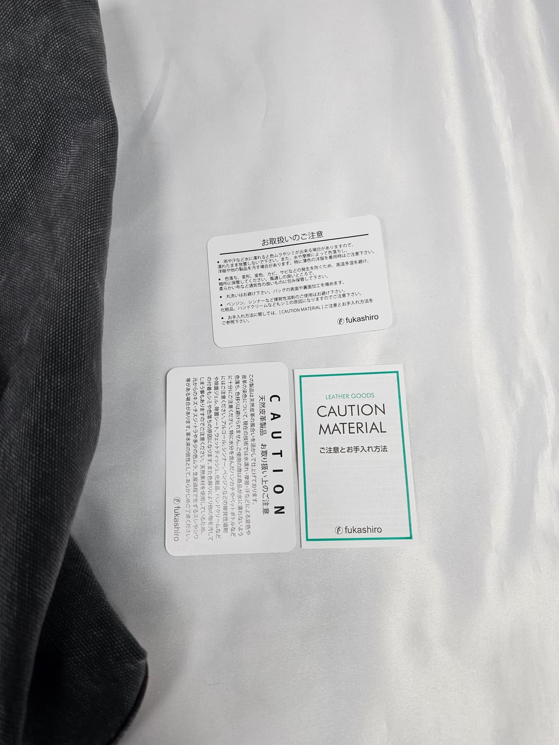 비비안웨스트우드메탈릭밀리터리백팩 상품이미지3