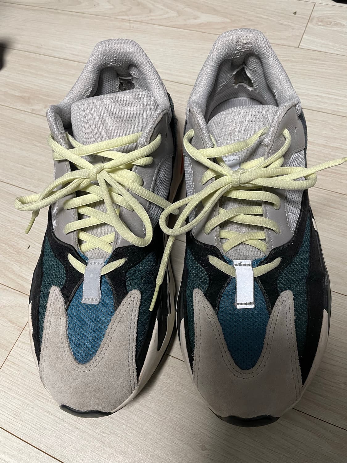 아디다스 이지부스트 700 웨이브러너 270 상품이미지4