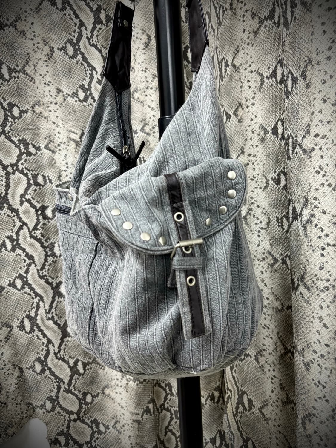 [Y2K] Dot Pattern Detail Stud&Buckle Gre 상품이미지2