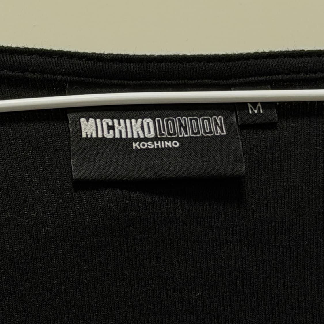 미치코런던 코시노 MICHIKO BAND CROP TOP BLACK 상품이미지4