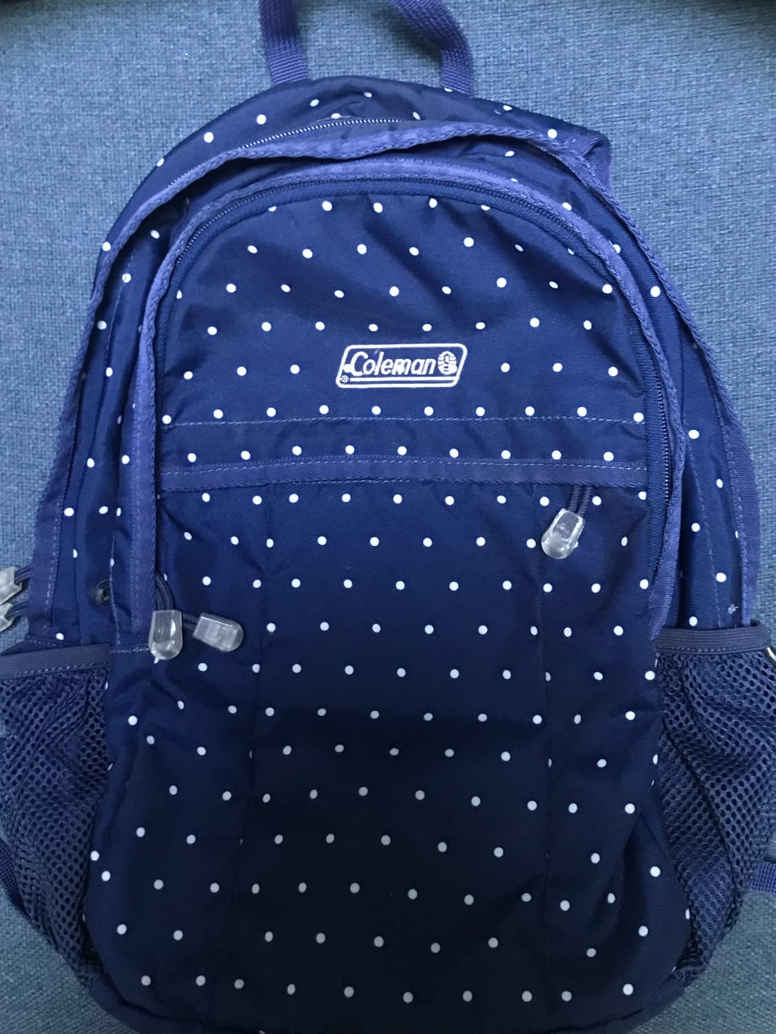Coleman 콜맨 도트 백팩 네이비 파랑 상품이미지2