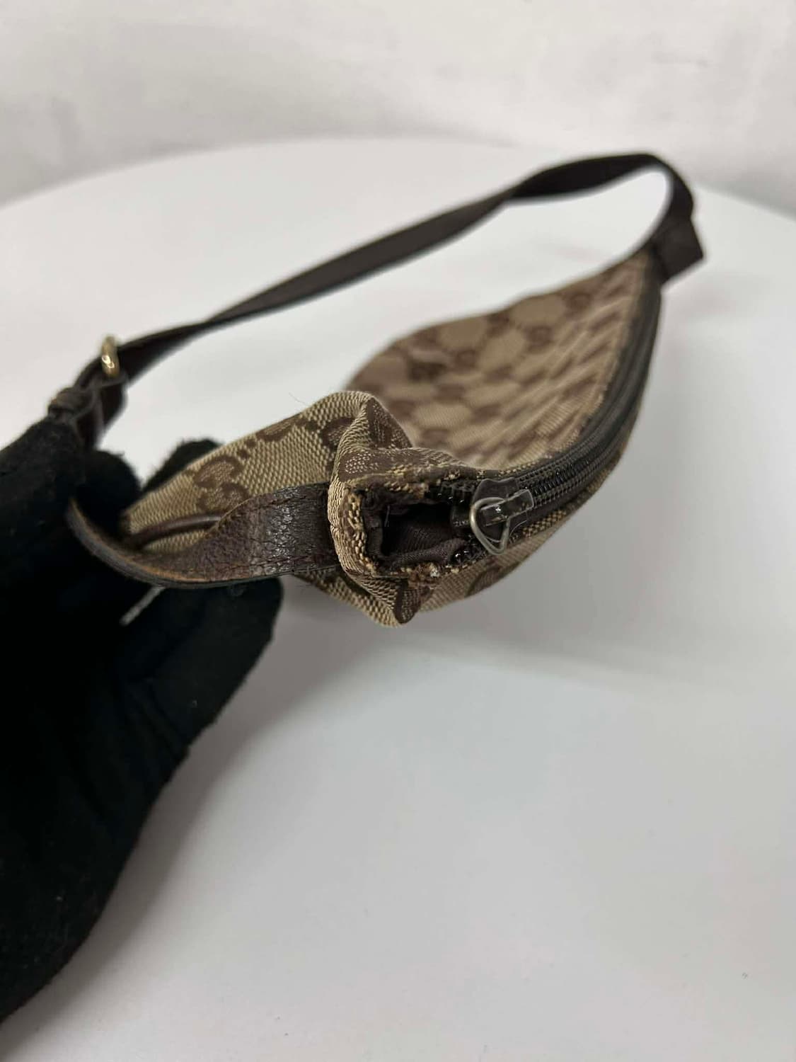 구찌 GG캔버스 미니 파우치 토트백 숄더백 상품이미지8