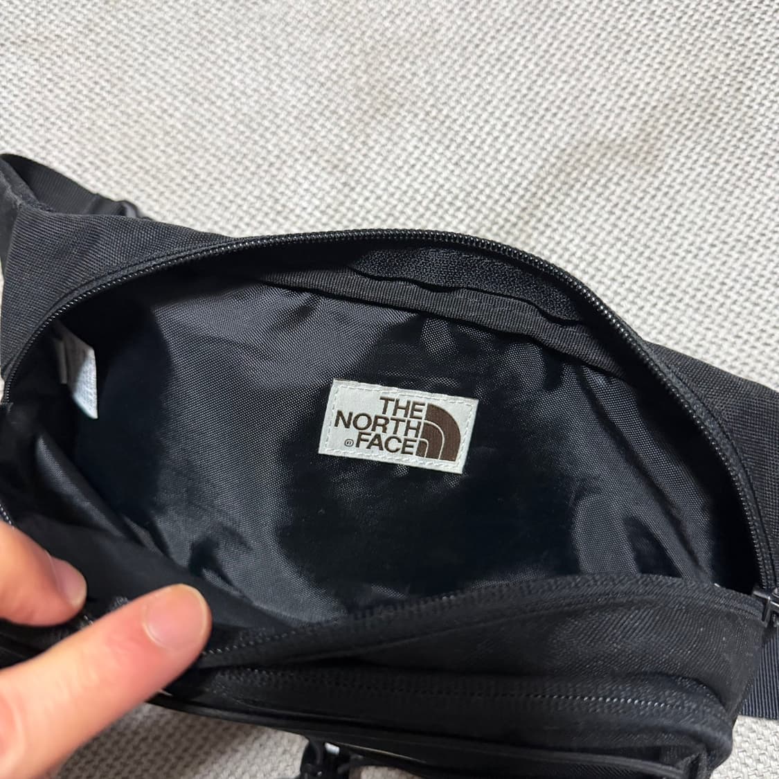 노스페이스 화이트라벨 블랙 웨이스트백 상품이미지3