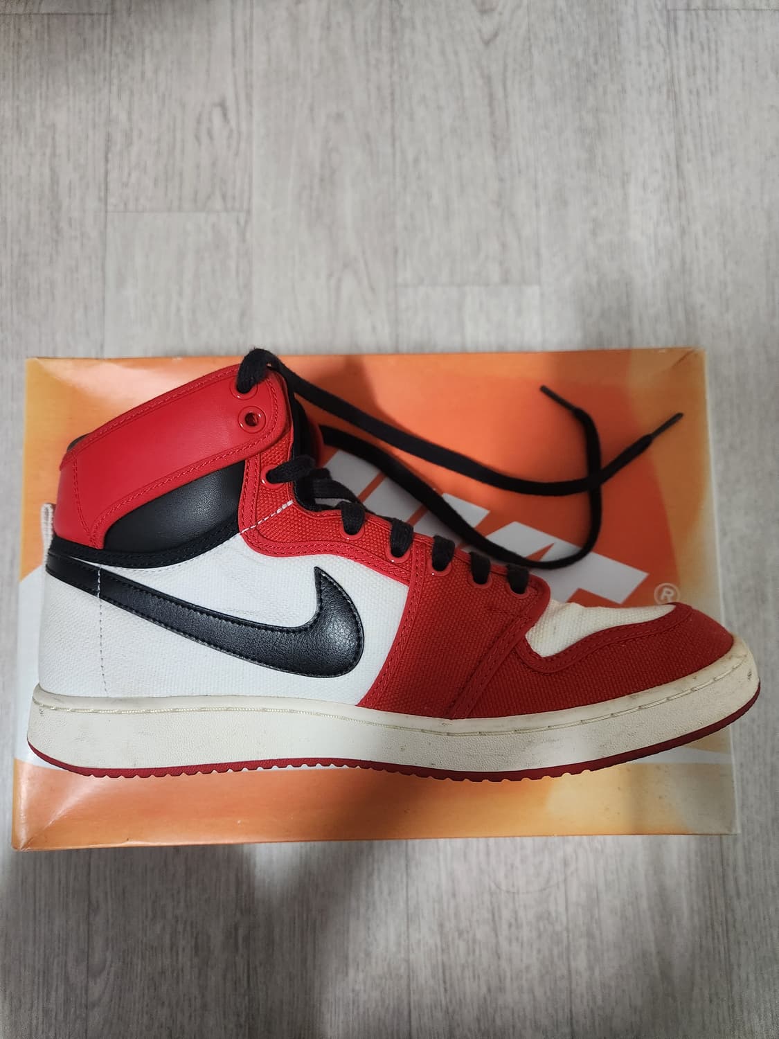 조던 1 KO 시카고 2021 (285cm 상품이미지7