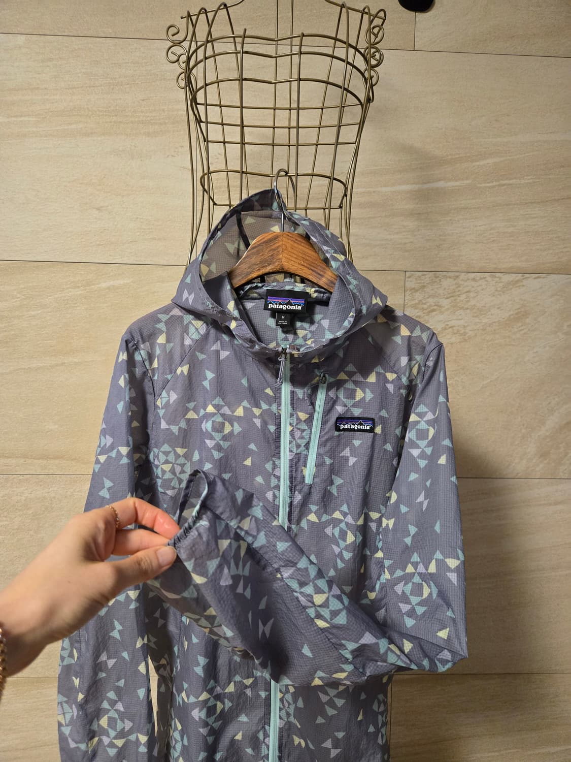 [m] 파타고니아 바람막이 여성 자켓 상품이미지4