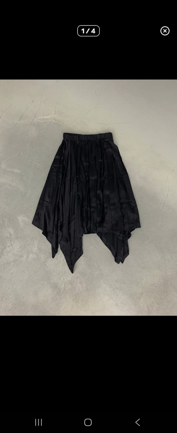 꼼데가르송 새틴 언발 스커트 상품이미지1
