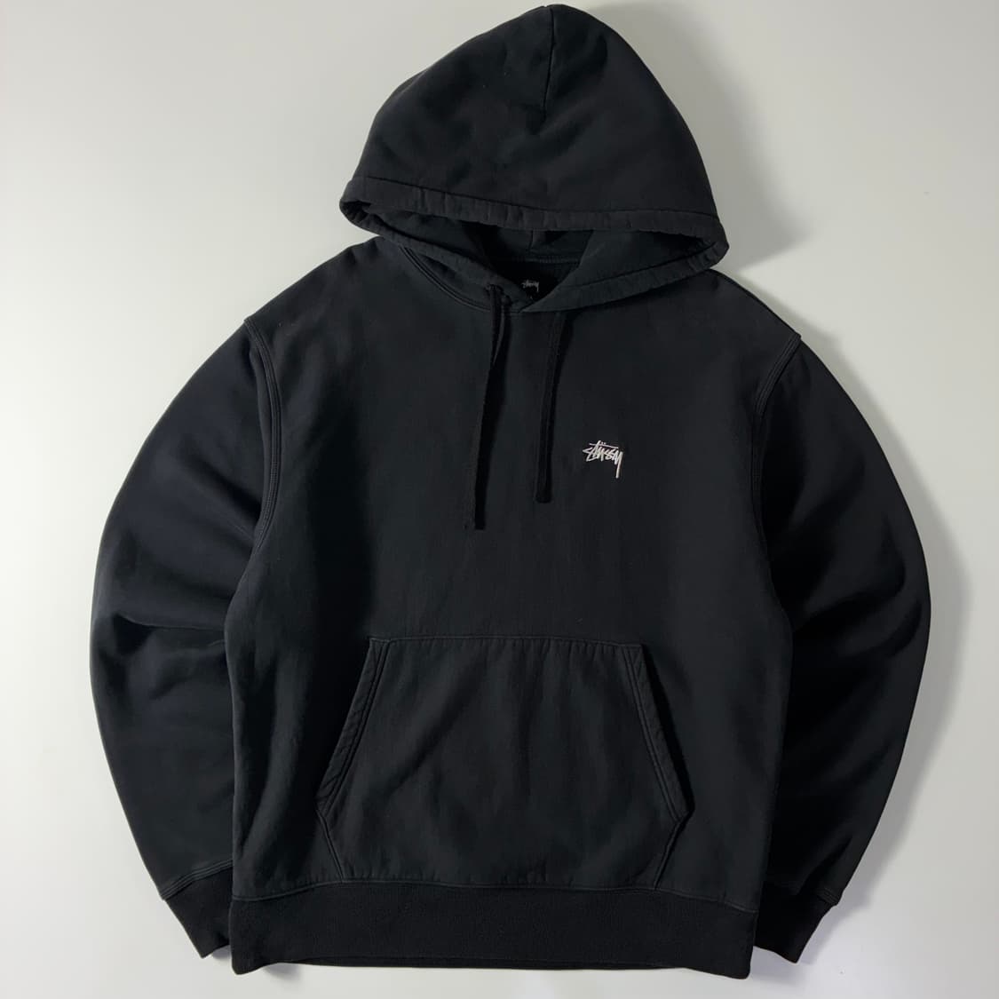 Stussy 스투시 신형 스몰 스탁 자수 후드티 상품이미지1