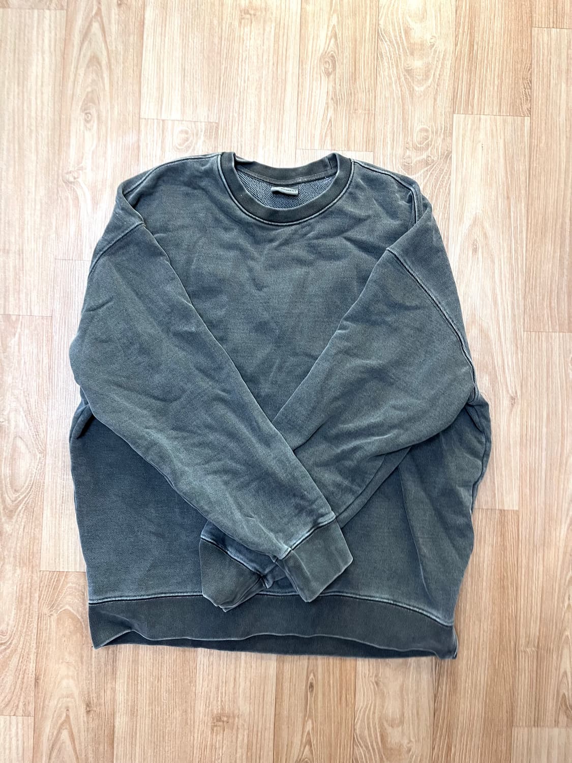 980G 피그먼트 맨투맨-차콜- 상품이미지3