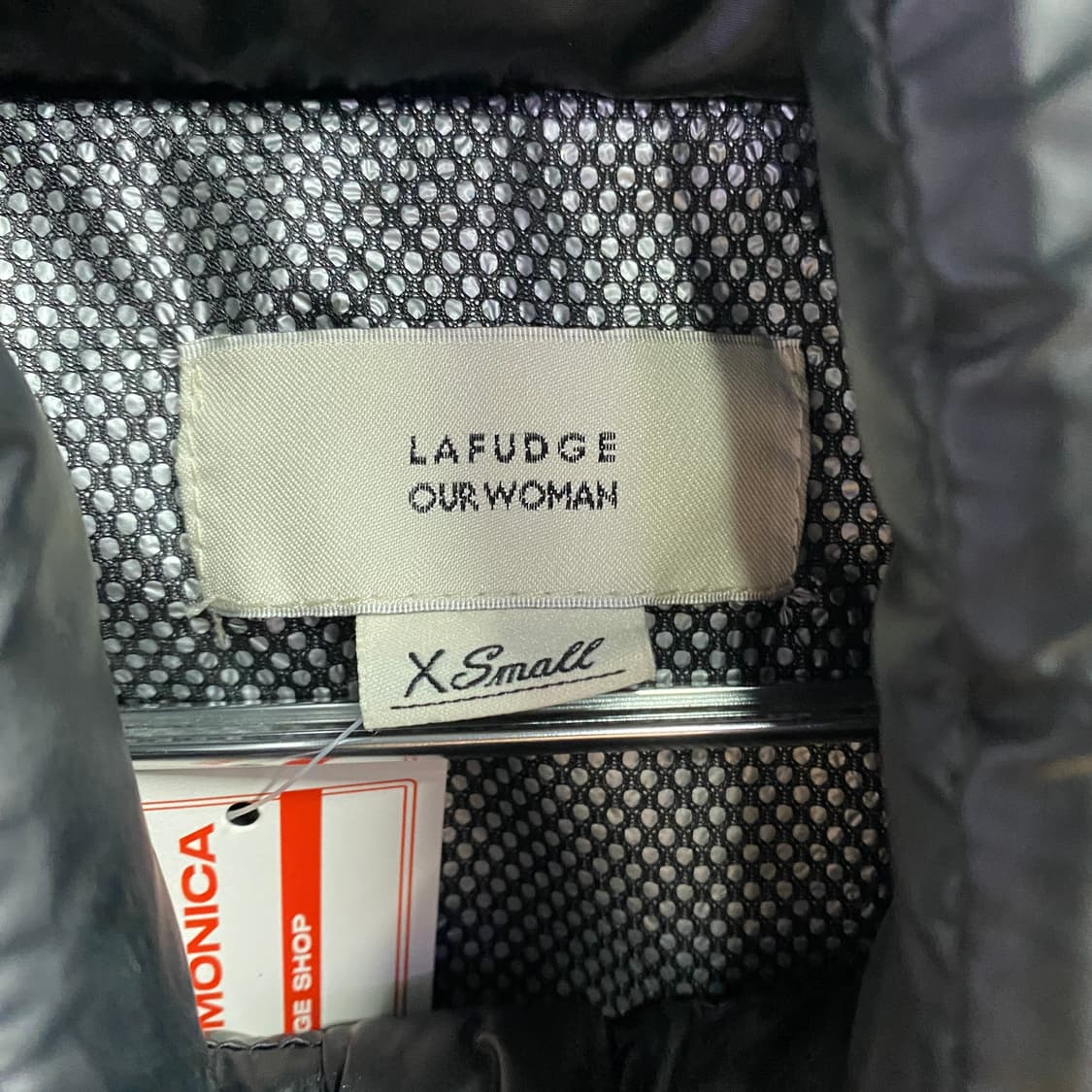 라퍼지스토어 블랙 유광 크롭 패딩  B3039 상품이미지4