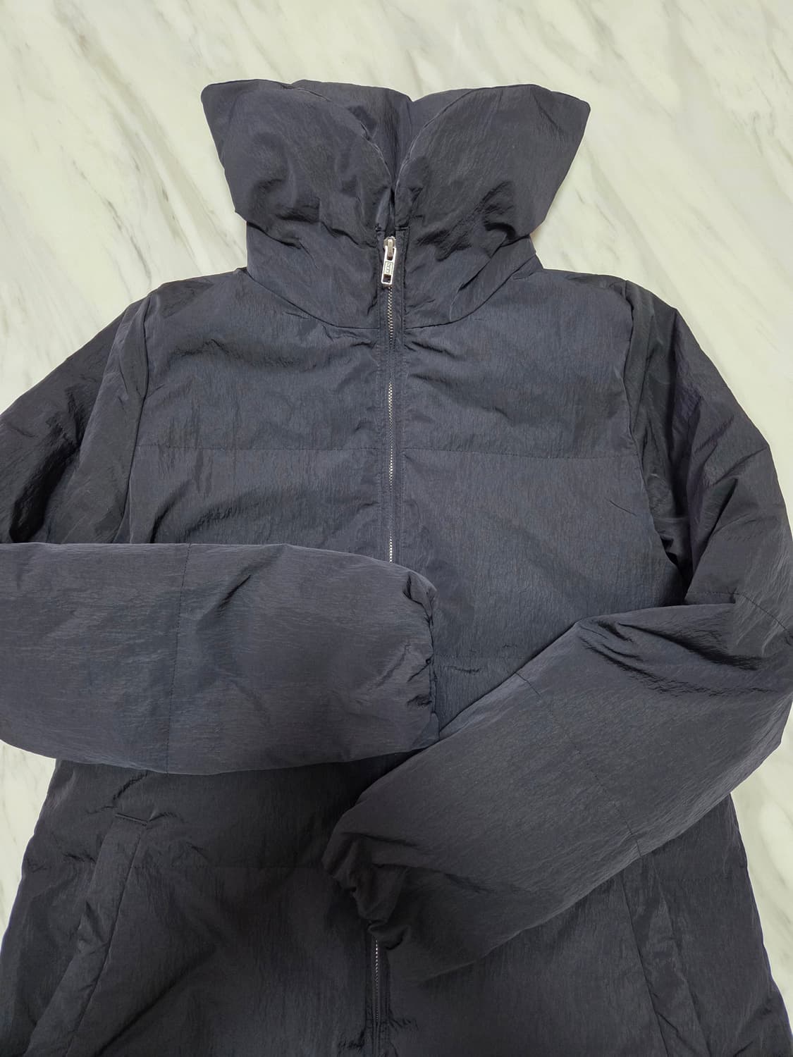 띠어리 여성 롱 다운 패딩 상품이미지3