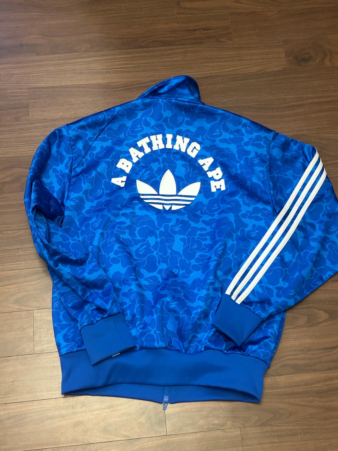 베이프 아디다스 트랙탑 L 상품이미지2