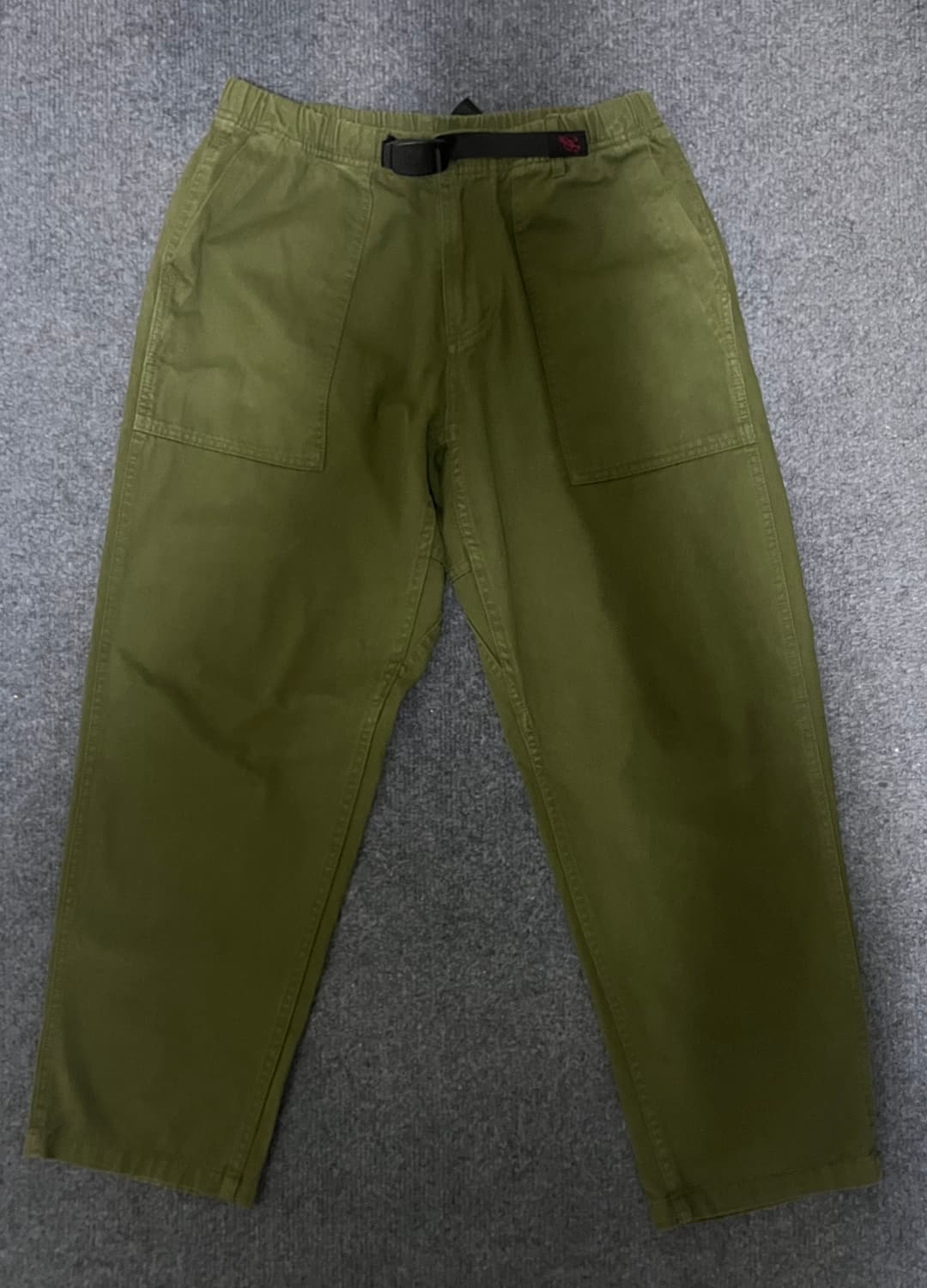 그라미치 루즈테이퍼드 올리브 상품이미지1