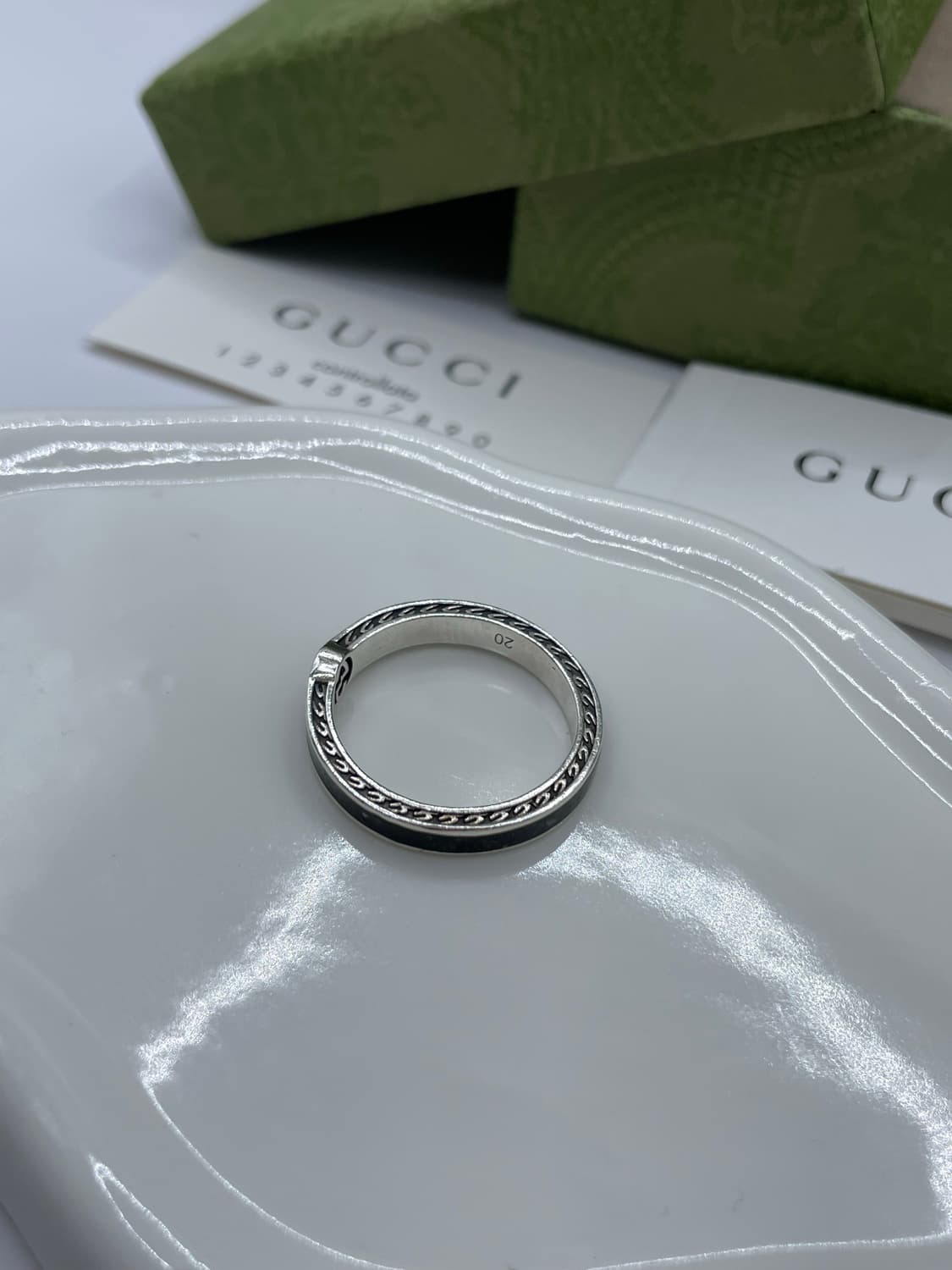 구찌 반지 20호 인터로킹 G 링 블랙 상품이미지5