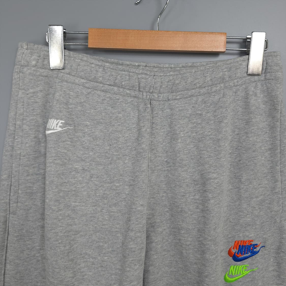 남성용 나이키 NIKE 그레이 멀티 로고 조거팬츠 L(85) 상품이미지2