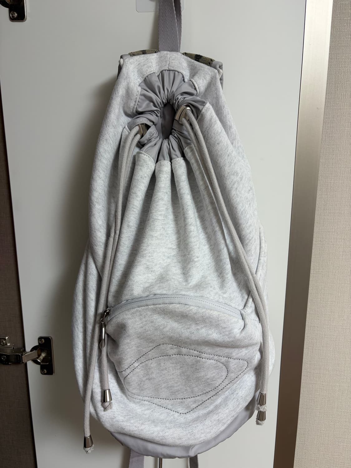 미스치프 드로우스트링 더플백 라이트 멜란지 그레이 백팩 상품이미지1