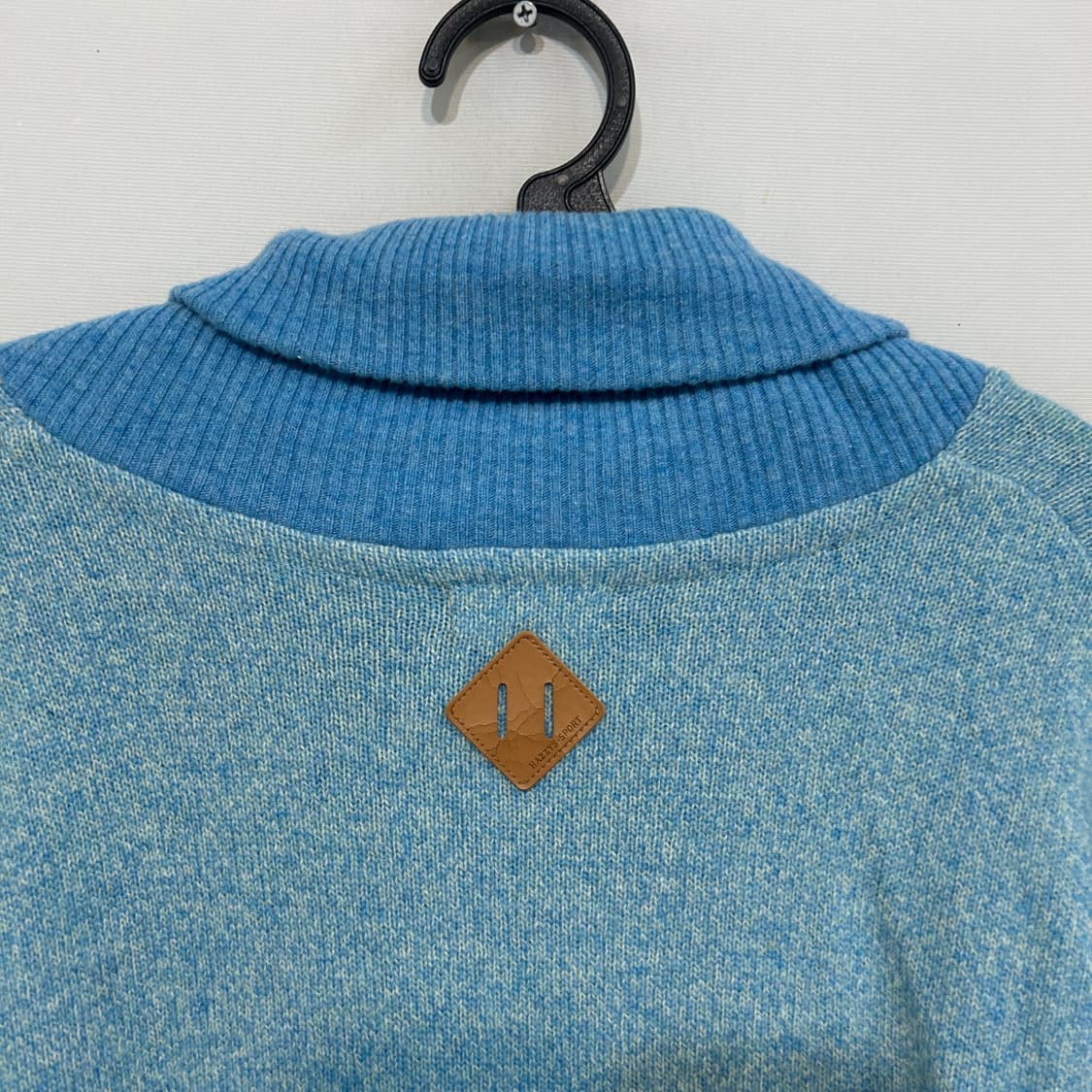 헤지스 남성 니트 100 상품이미지4