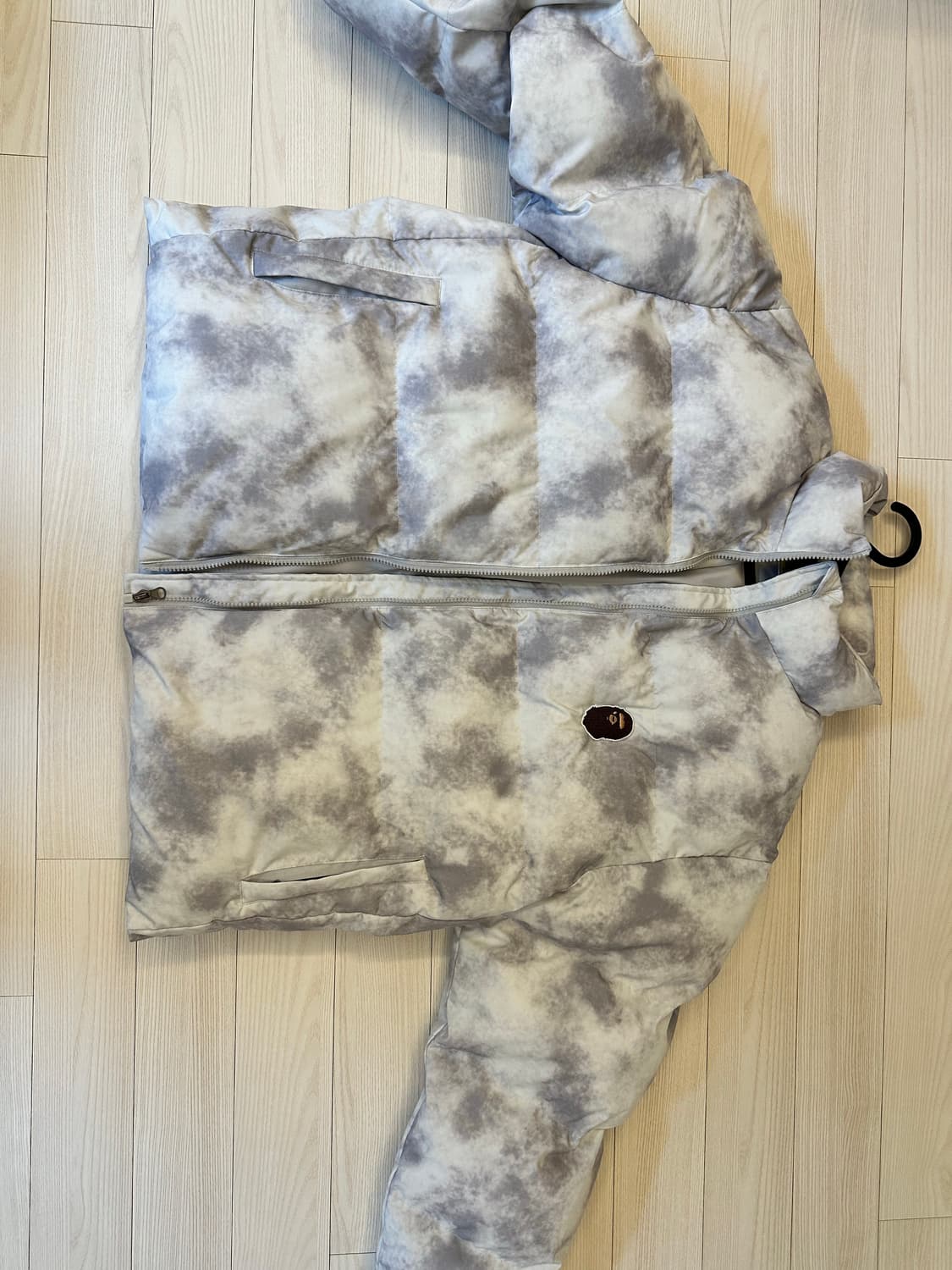 베이프 로고 패딩 상품이미지1