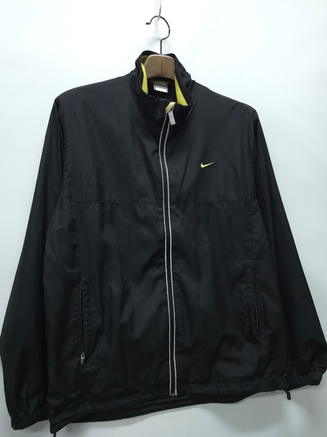 [나이키] 블랙 & 옐로우 배색 바람막이 (L사이즈/100) 상품이미지6
