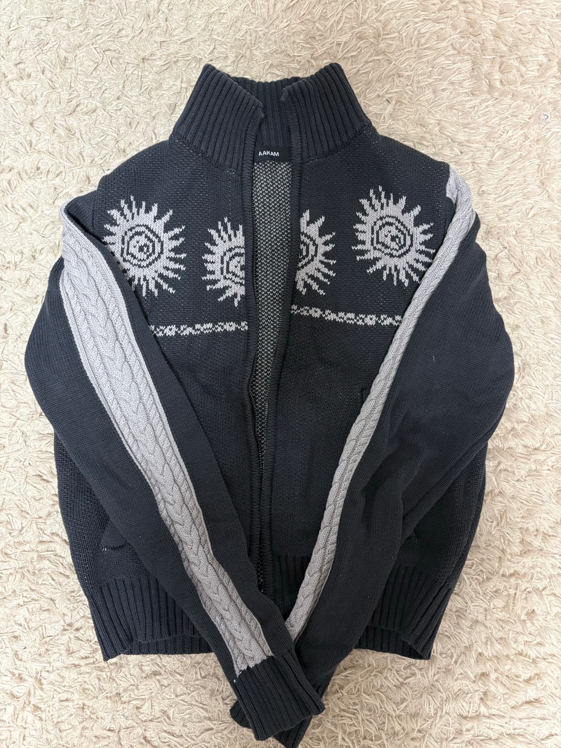 아캄 집업 스웨터 1 사이즈 상품이미지2