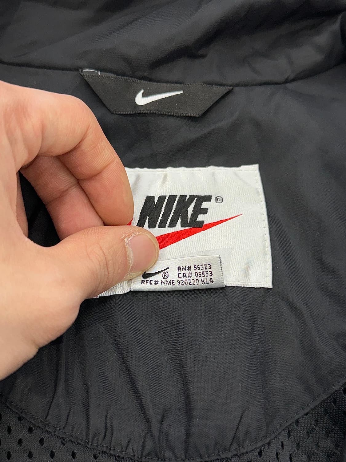 나이키 90s 블랙 파이핑 스우시 나일론 쉘 자켓 상품이미지8