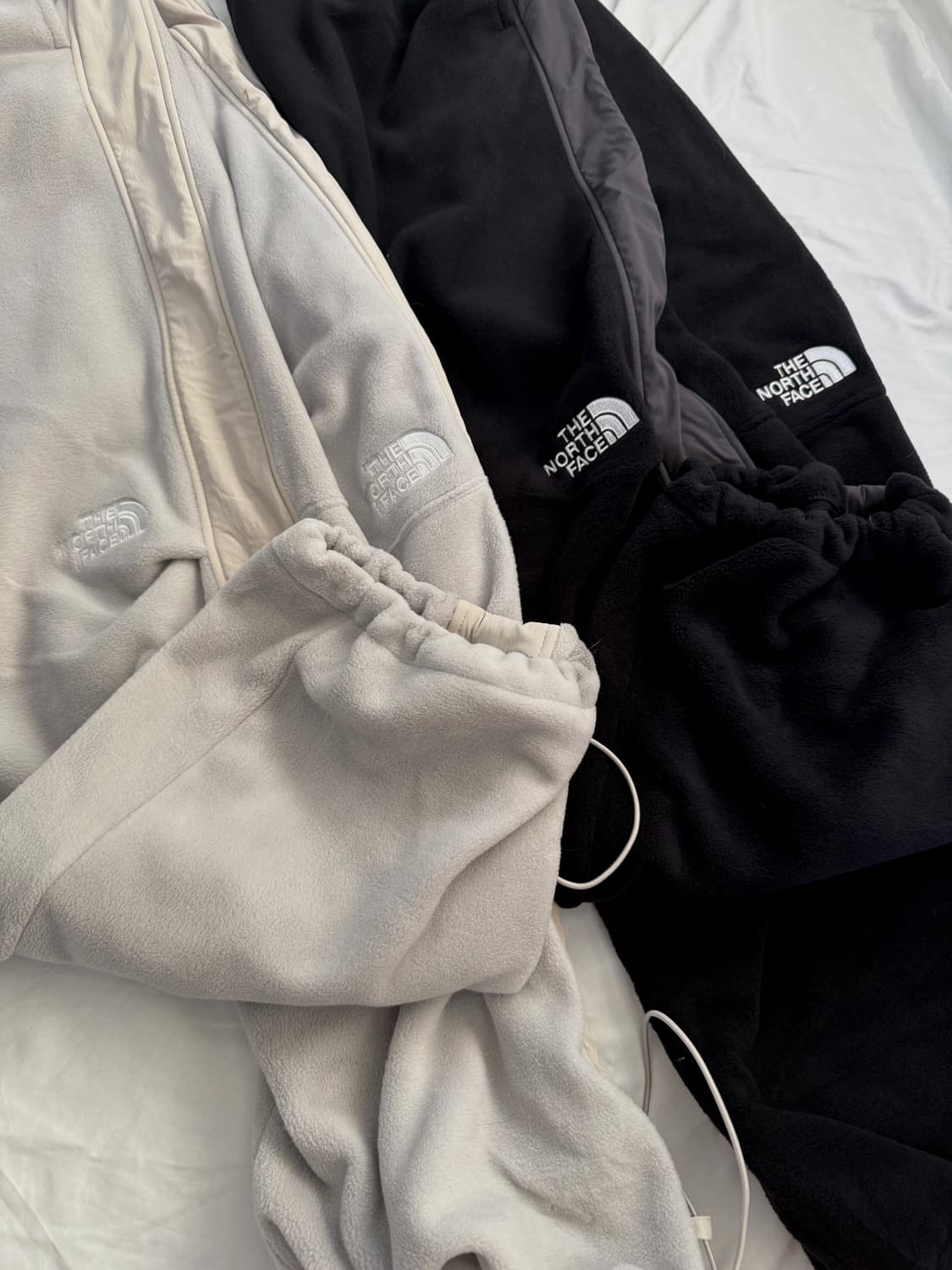 85🔥 노스페이스 플리스 팬츠 아이스 그레이 상품이미지1