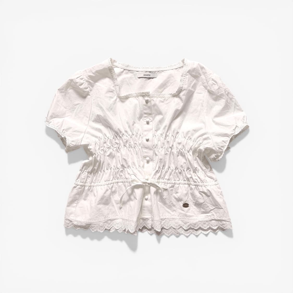 아노에틱 스퀘어넥 셔링 스트링 블라우스 화이트 상품이미지3