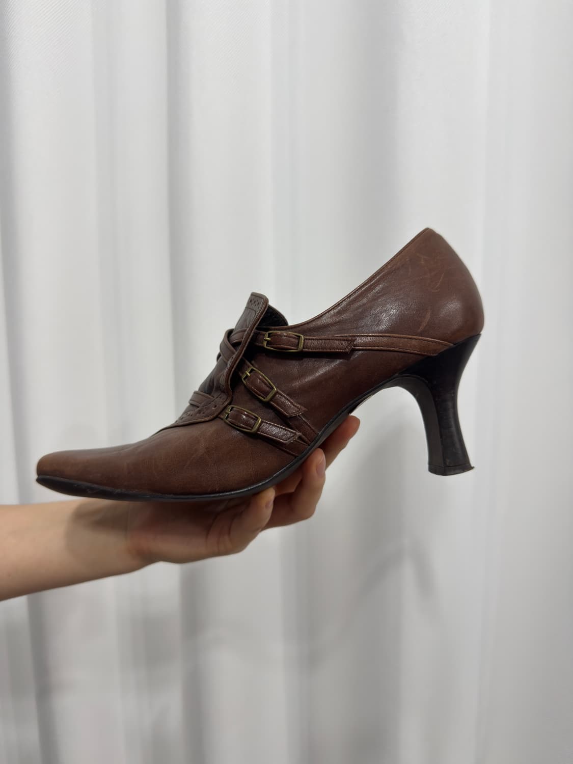 elegance buckle leather heels 상품이미지1