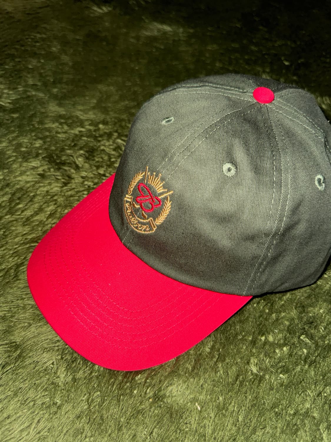 말본 골프 X 버드와이저 콜라보 캡 올리브 상품이미지2