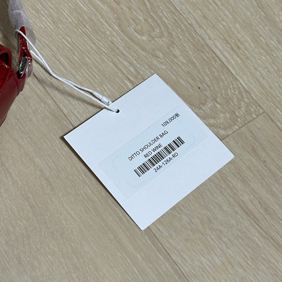 새상품 정가11만원 스탠드오일 디토 숄더백 레드 와인 상품이미지3