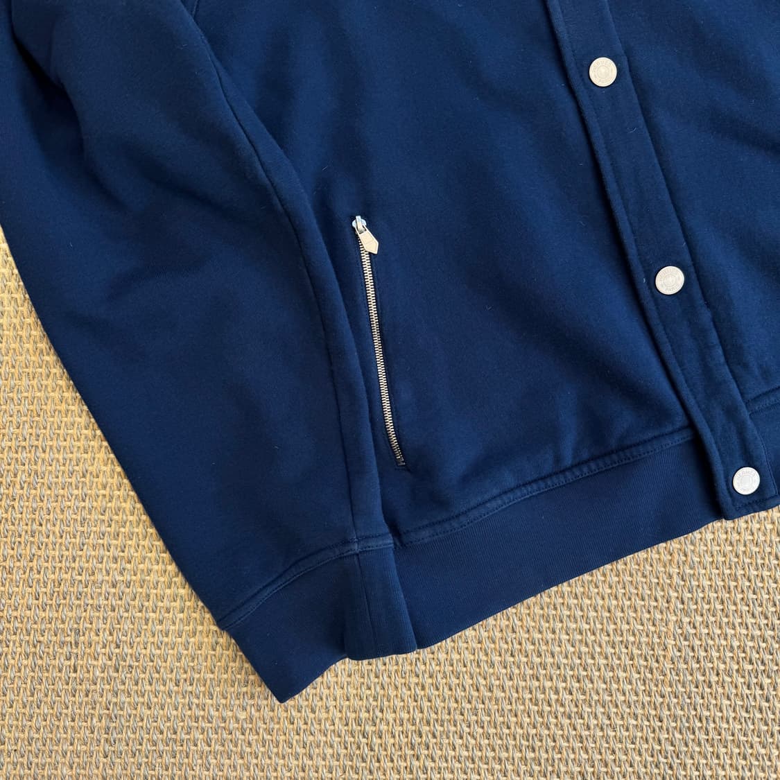 HERMES 에르메스  가죽 장식 바시티 인디고 블루 스타디움 자켓 블루 상품이미지6