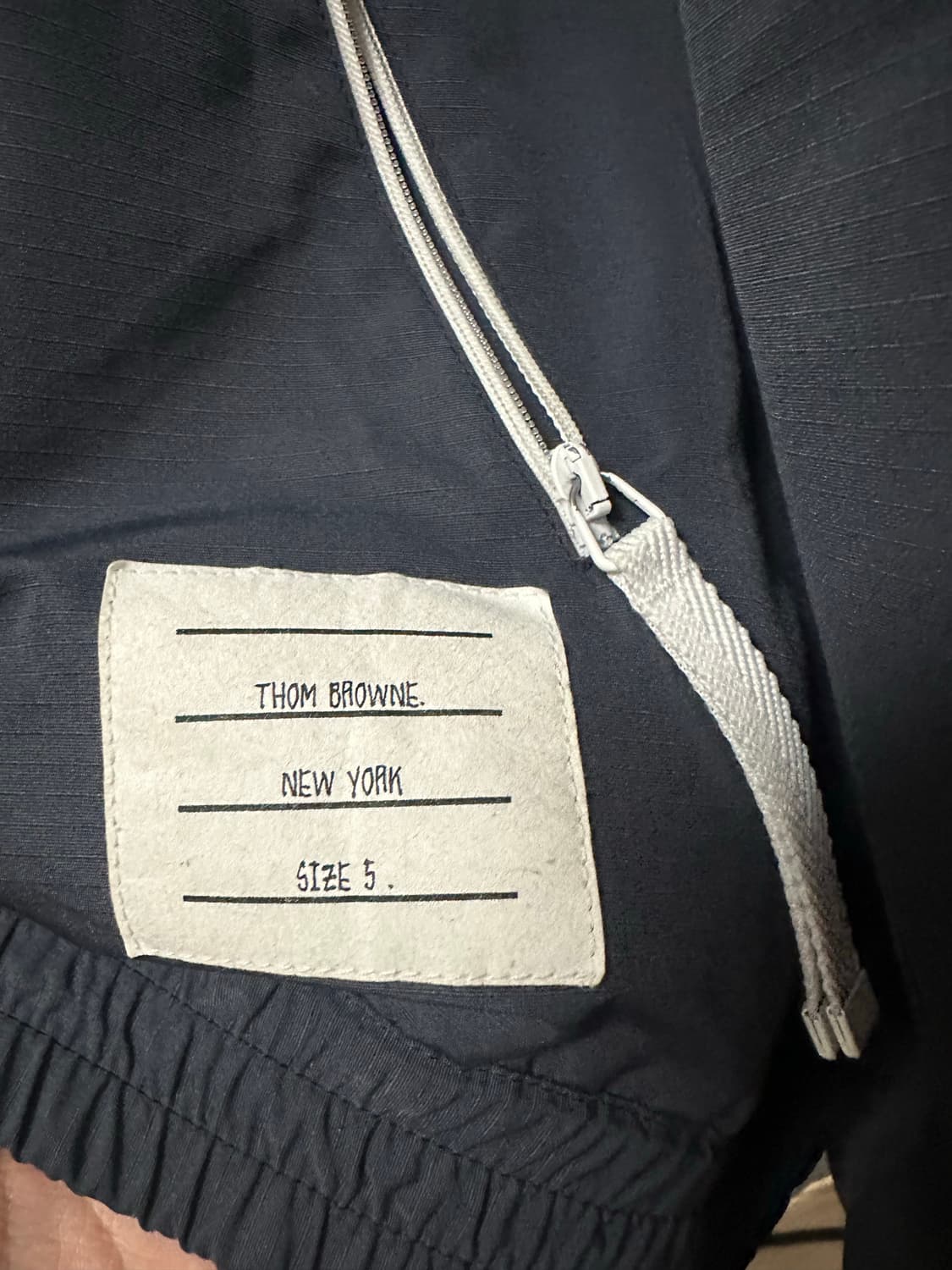 톰브라운 립스탑 4선 매쉬 바람막이 (5) 상품이미지3