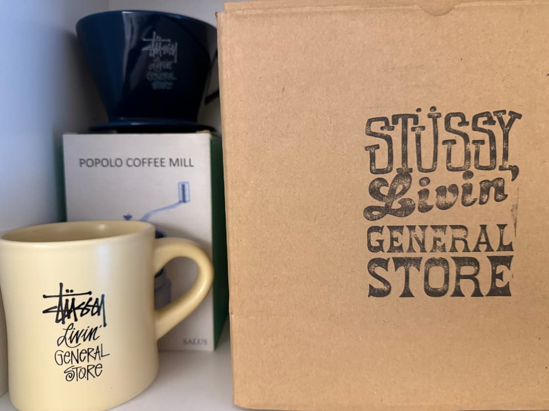 스투시 리빙 머그컵 상품이미지2