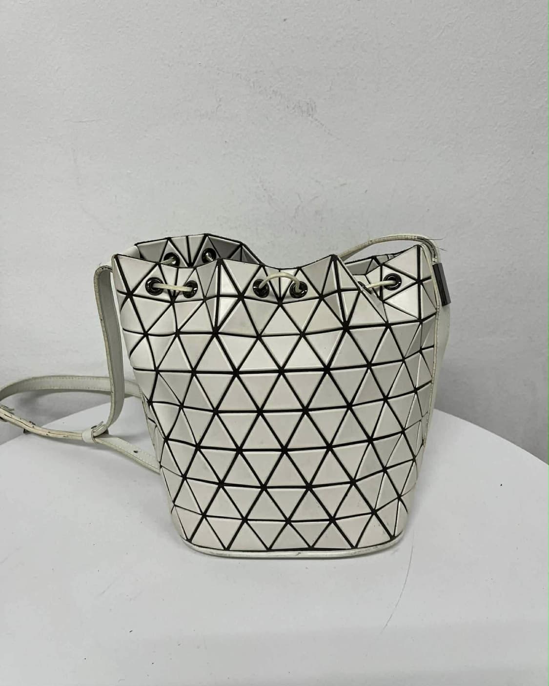 바오바오 이세이미야케 프리즘 버킷 크로스백 숄더백 상품이미지4