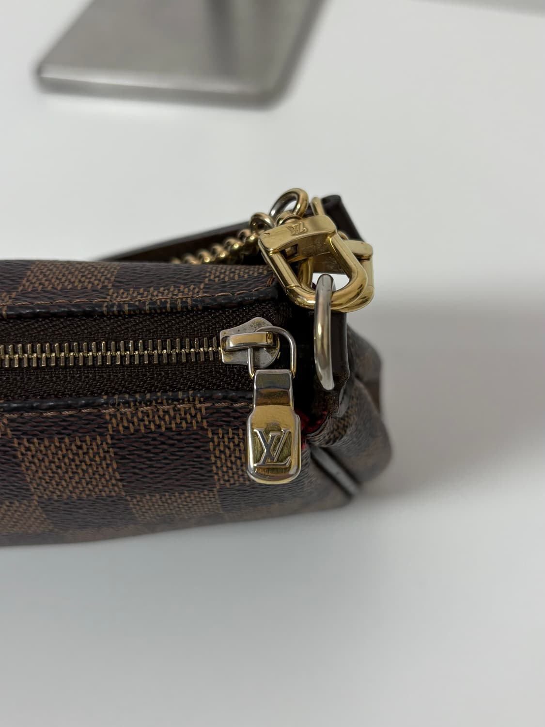 루이비통 에바클러치 다미에 크로스백 상품이미지7
