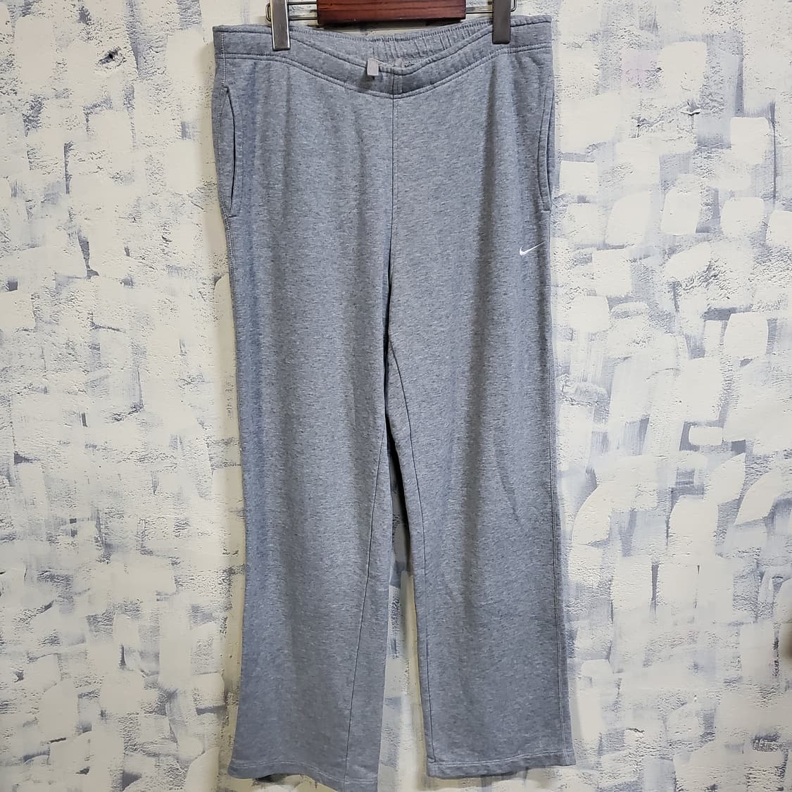 나이키 스우시 와이드핏 회색 트레이닝 바지  상품이미지1