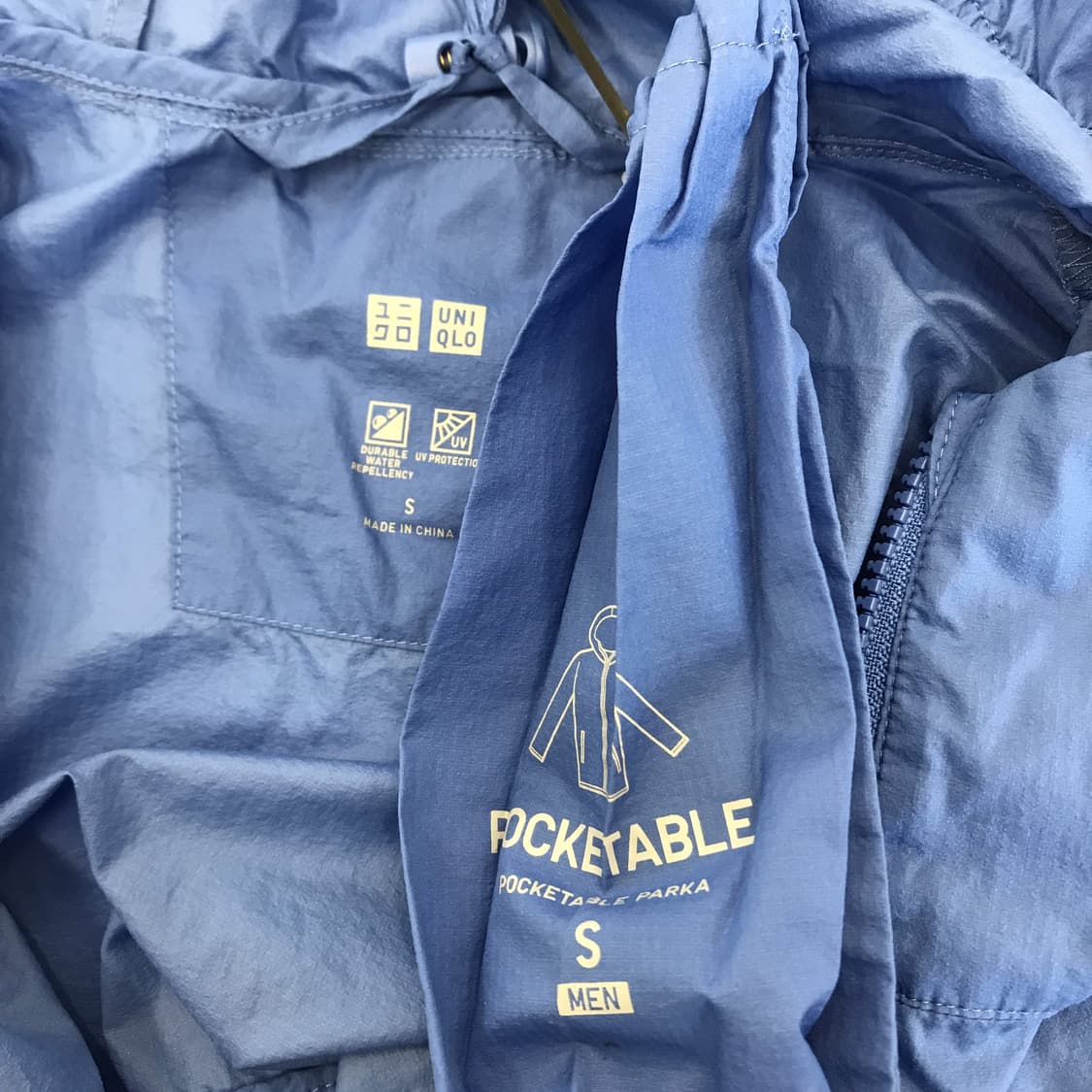 유니클로 포켓터블 UV프로텍션 파카 주머니있음[S] 상품이미지4